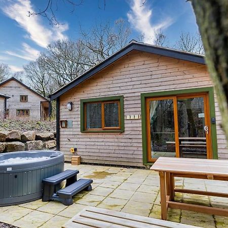 Padley; Woodland Lodge With Hot Tub For 2-4 In The Staffordshire Moorlands Oakamoor Eksteriør billede