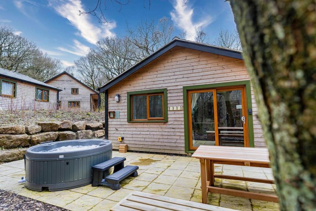 Padley; Woodland Lodge With Hot Tub For 2-4 In The Staffordshire Moorlands Oakamoor Eksteriør billede